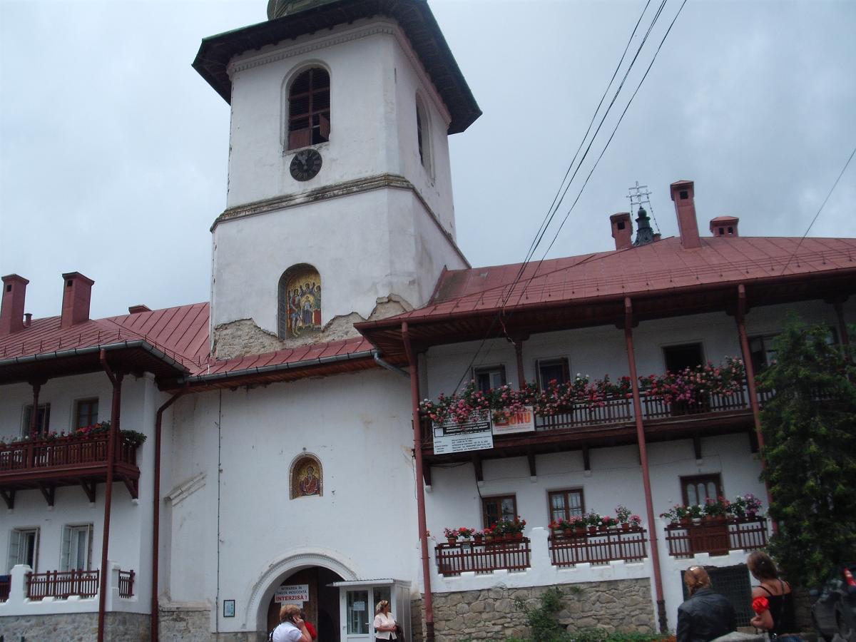 Pelerinaj la Mănăstirea Agapia - Neamț .